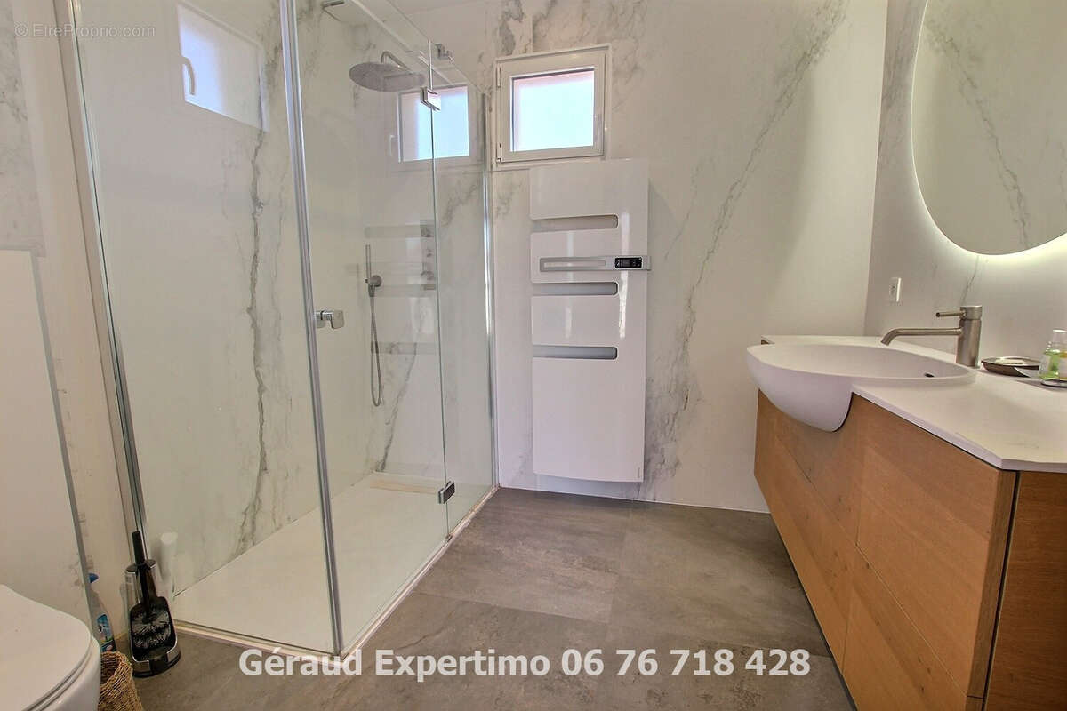 Superbe villa 5 pièces avec vue imprenable sur le golf  10mn du centre  Aix-en-Provence - piscine - photo 25
