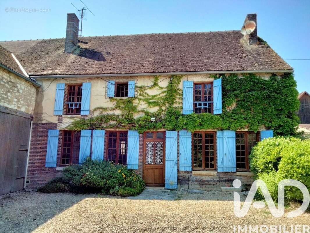 Maison 389 m² à Turny  - photo 2
