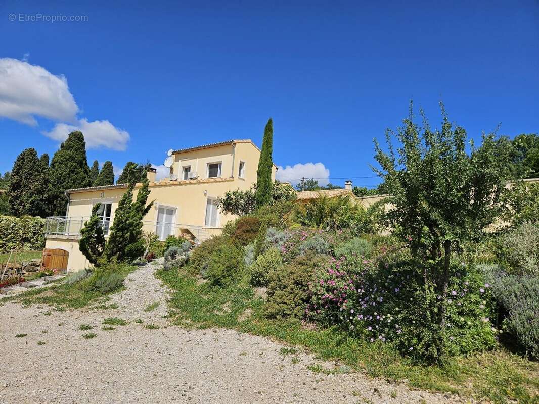 Maison à PERET