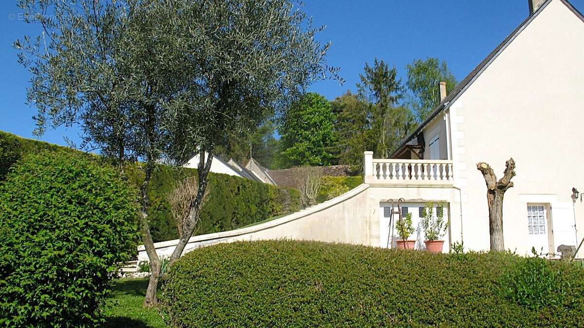 Maison à AZAY-LE-RIDEAU