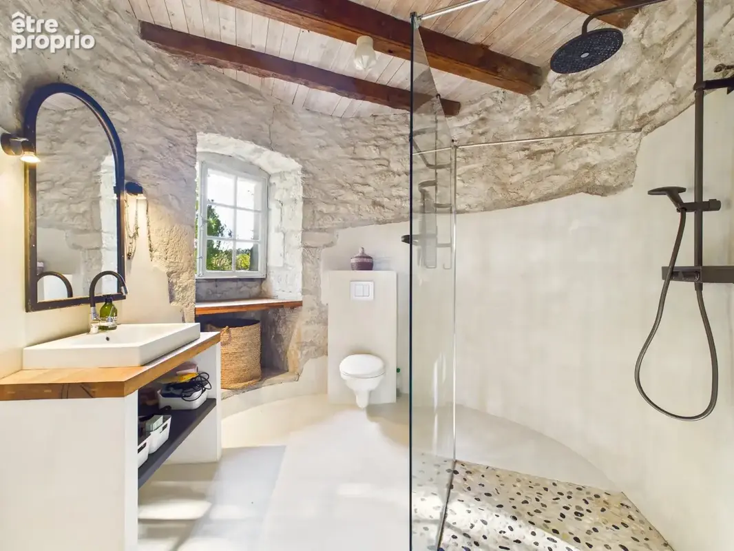 Demeure historique de charme avec gîtes et piscine au cœur d’un domaine de 2 hectares - photo 8