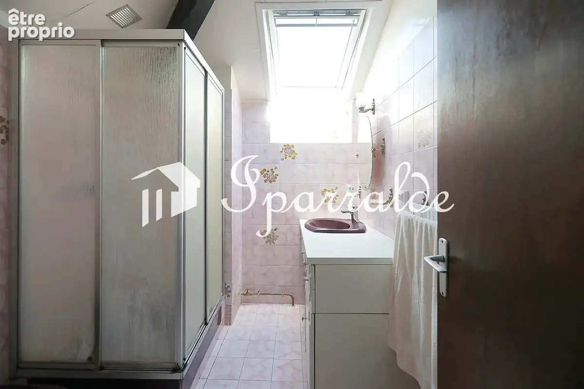 Exclusivité   hendaye centre-ville  117 m2  5 pièces  parking & très grande cave - photo 39