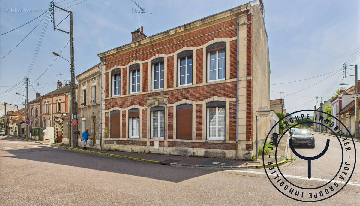 Maison à ROMILLY-SUR-SEINE