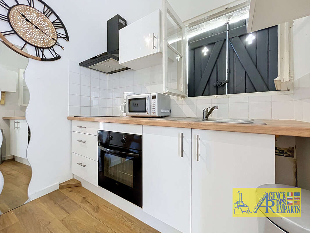 Vieil Antibes   Studio de 19,08 m2 avec balcon et mezzanine - photo 2