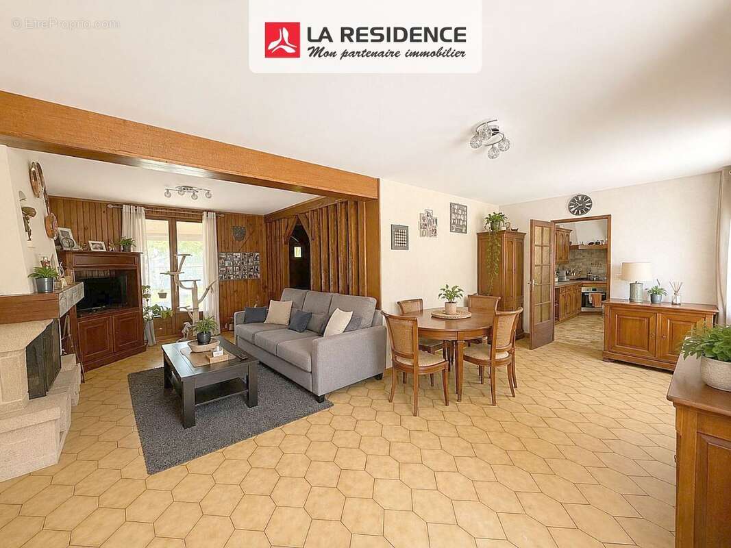 Maison à ROSNY-SUR-SEINE