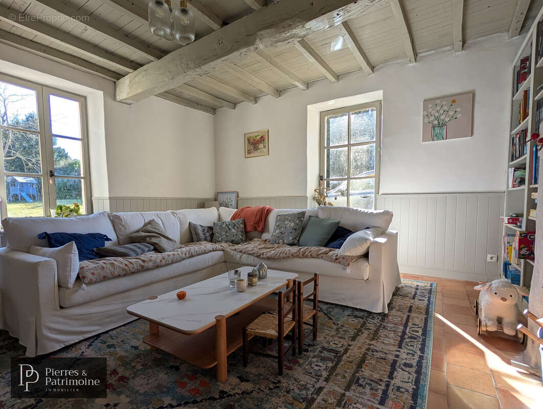 Maison à MONCRABEAU