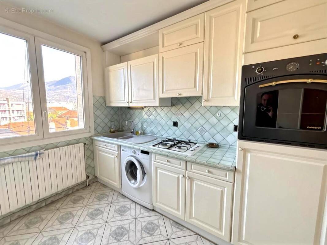 Appartement à FONTAINE