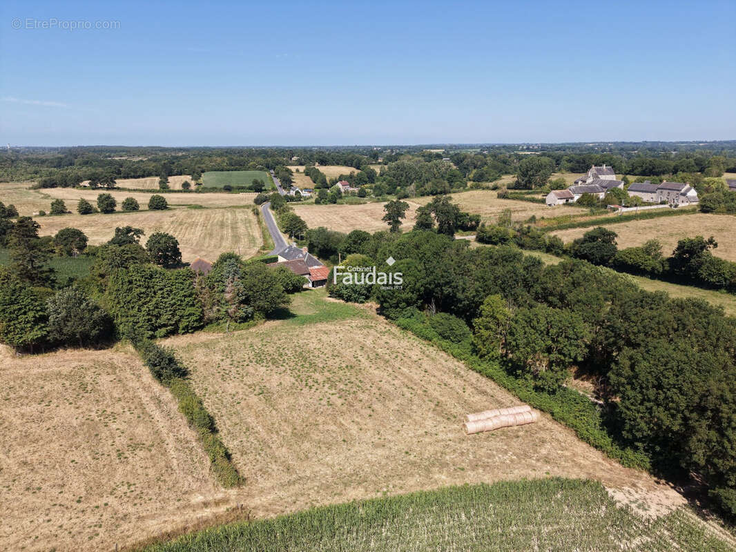 Maison 90 m² à Saint-Patrice-De-Claids  - photo 2