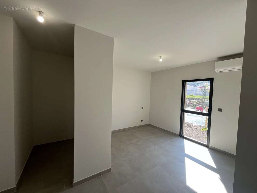 Appartement à BORGO