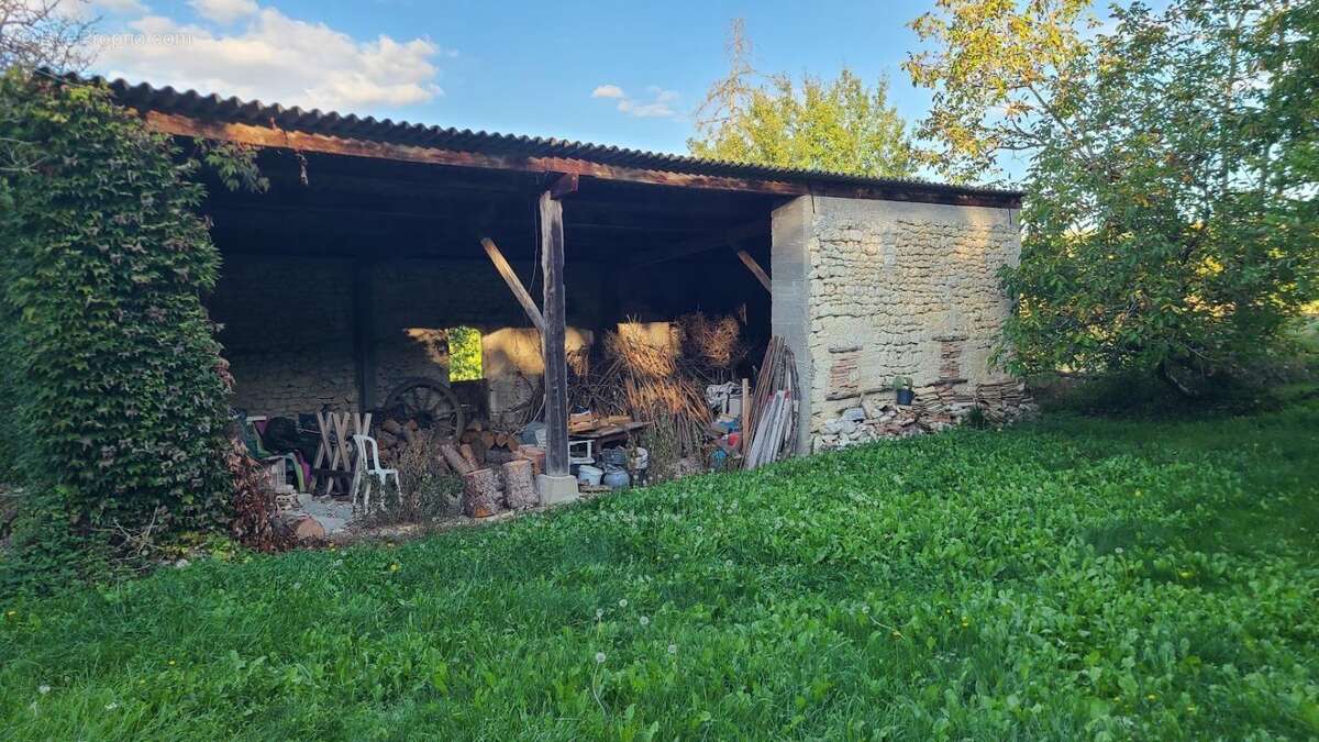 Maison à TREJOULS
