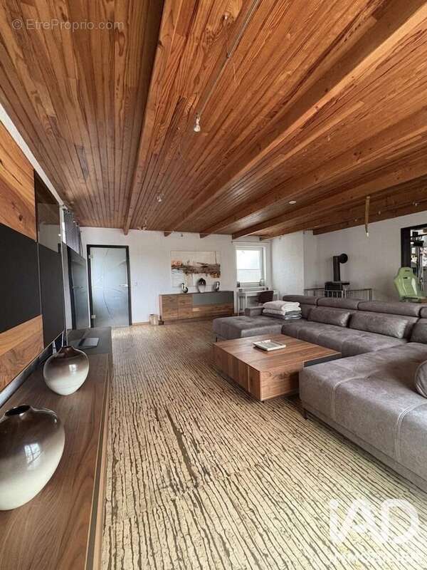 Maison 235 m² à Neunkirchen-Les-Bouzonville  - photo 4