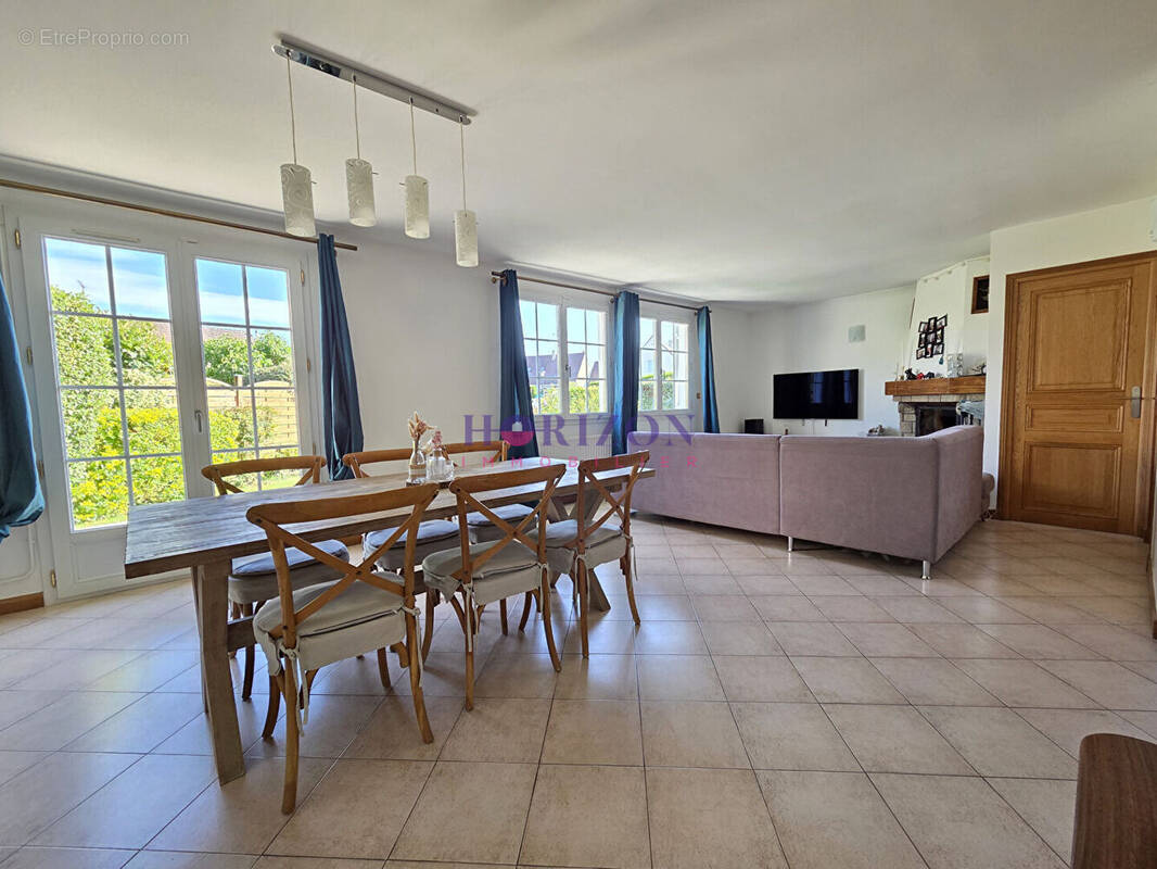 Maison à LA CHAPELLE-EN-SERVAL