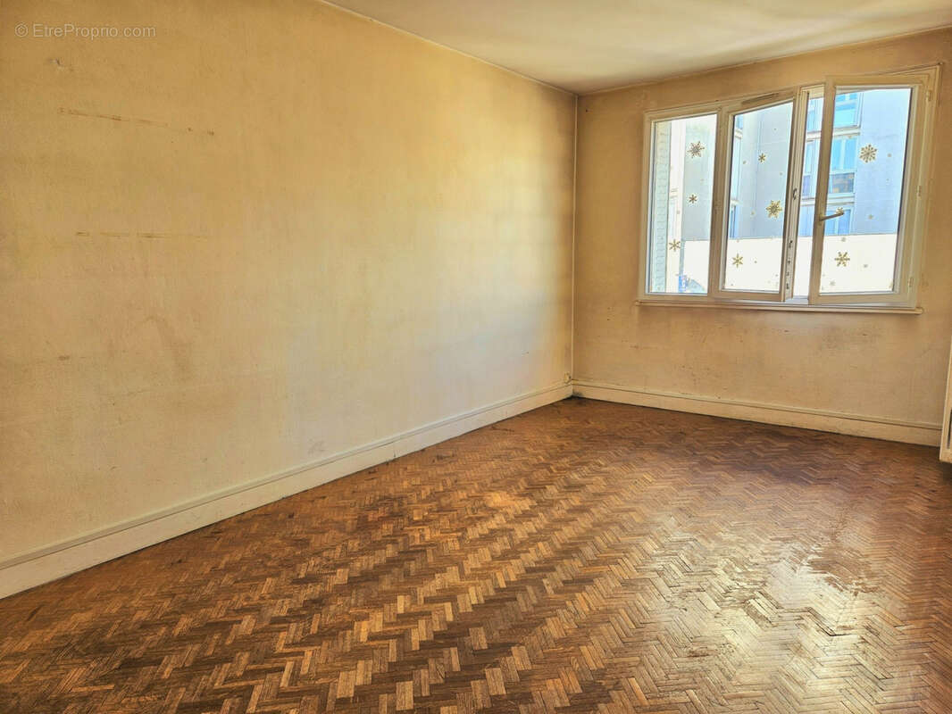 Appartement à COLOMBES