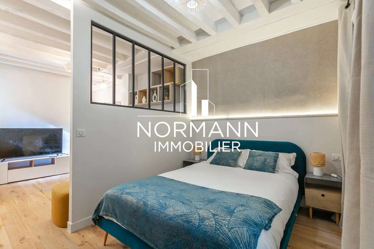 Appartement à PARIS-3E