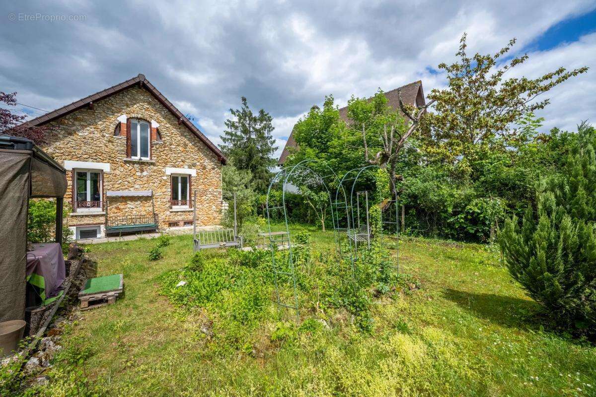 Maison à PONTOISE
