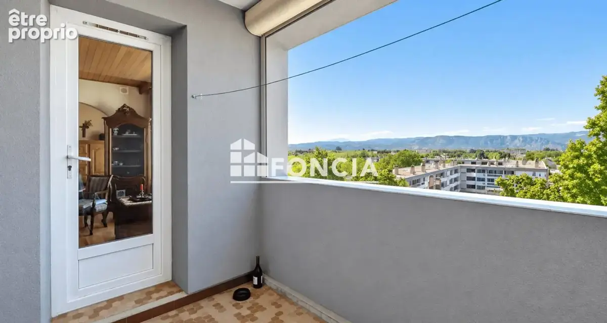 T4 traversant de 76 m² avec balcon, garage et parking – Vue sur  Vercors et Crussol - photo 7