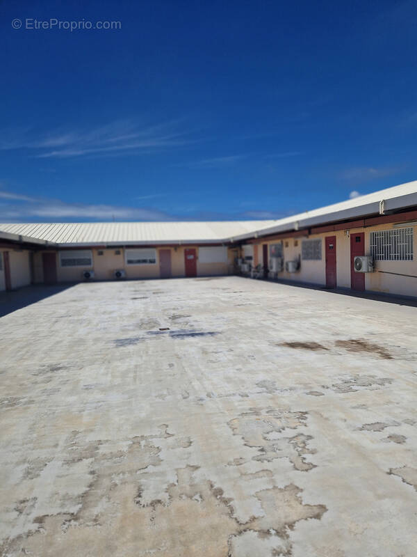 Commerce à BAIE-MAHAULT