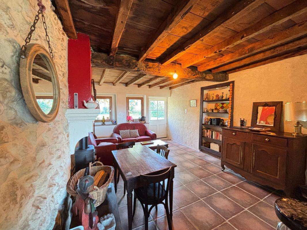 Maison à CHAMPAGNEUX