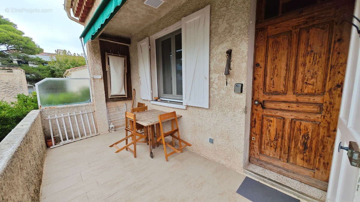 Villa rénovée divisée en 4 appartements à La Ciotat 50 m de la mer - photo 39