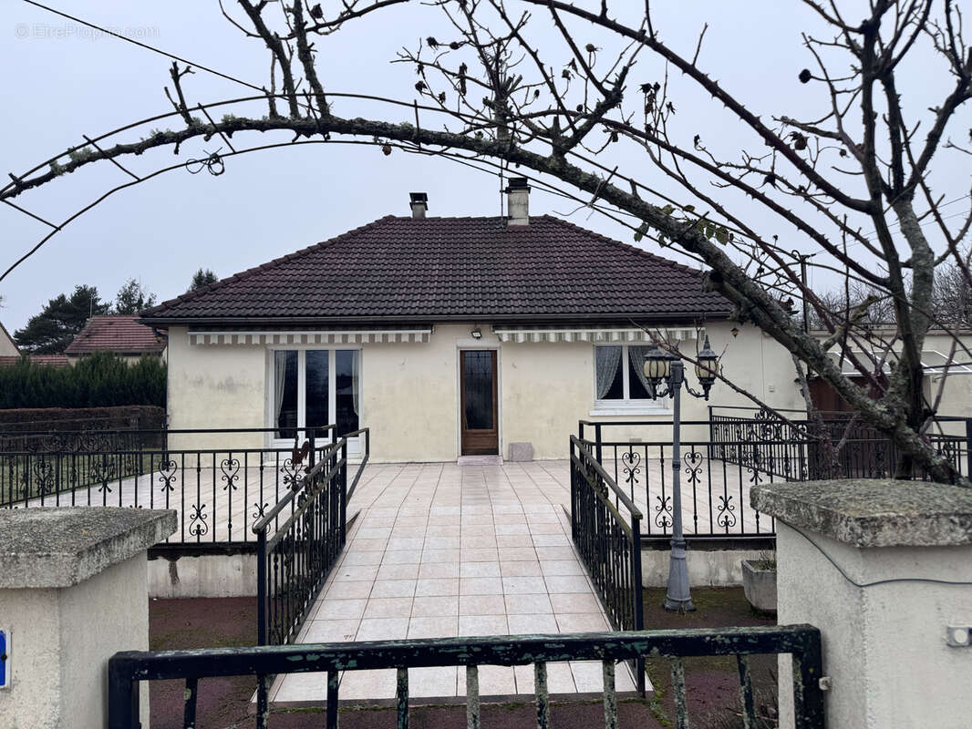 Maison à CHAMBEUGLE