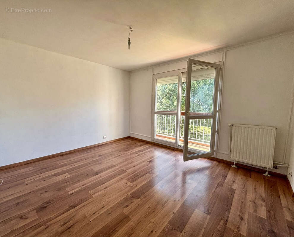 Appartement à SAINT-FONS