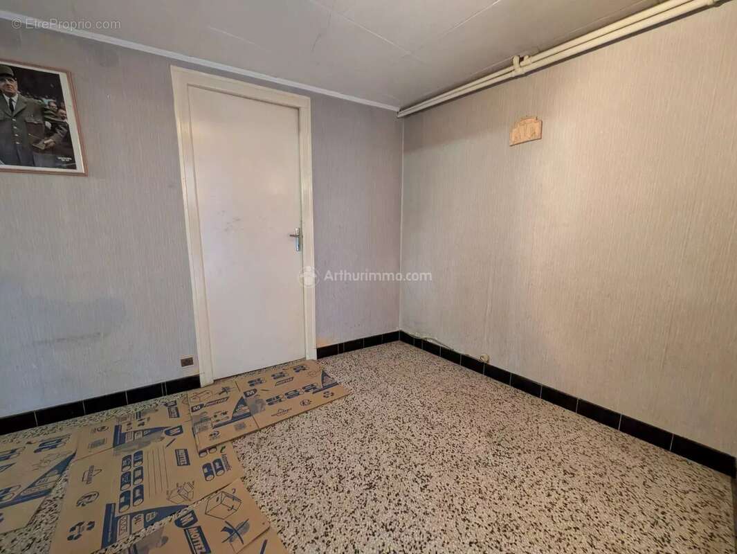 Maison à NEUFCHATEAU