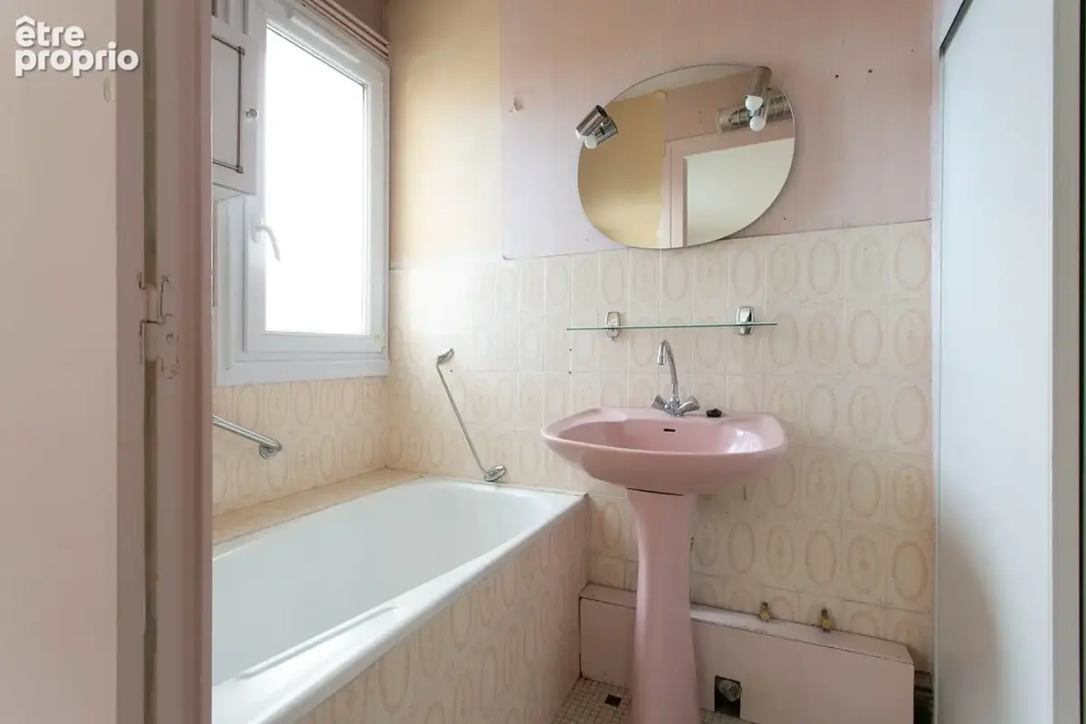 Nantes   Rue Noire   Spacieux T4 traversant de 88 m2, 3 chambres et cave - photo 6