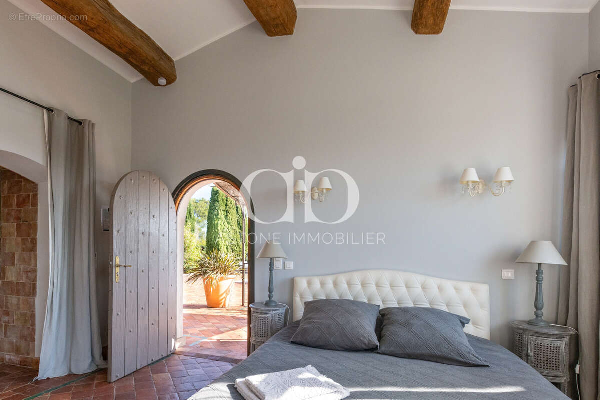 Maison à LA CADIERE-D'AZUR