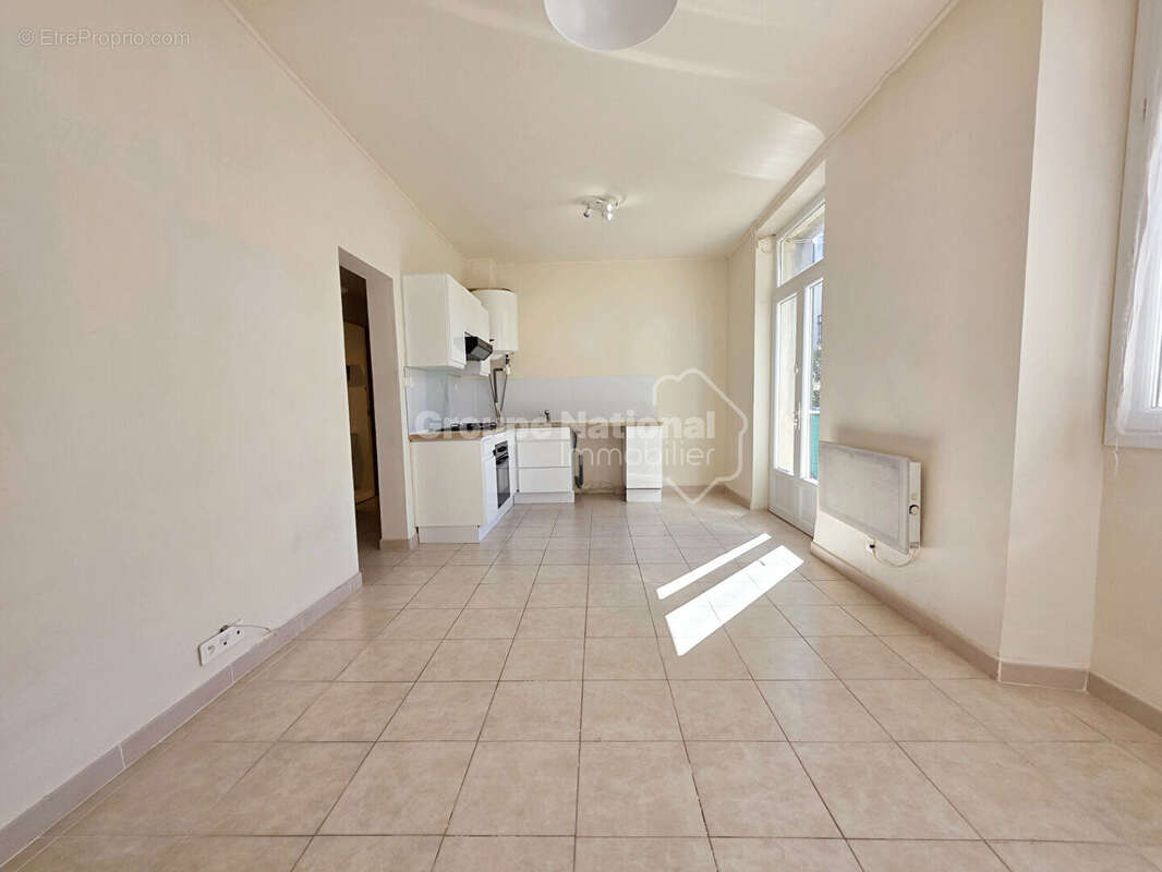 À vendre : Appartement 3 pièces à Miramas avec jardin - photo 11