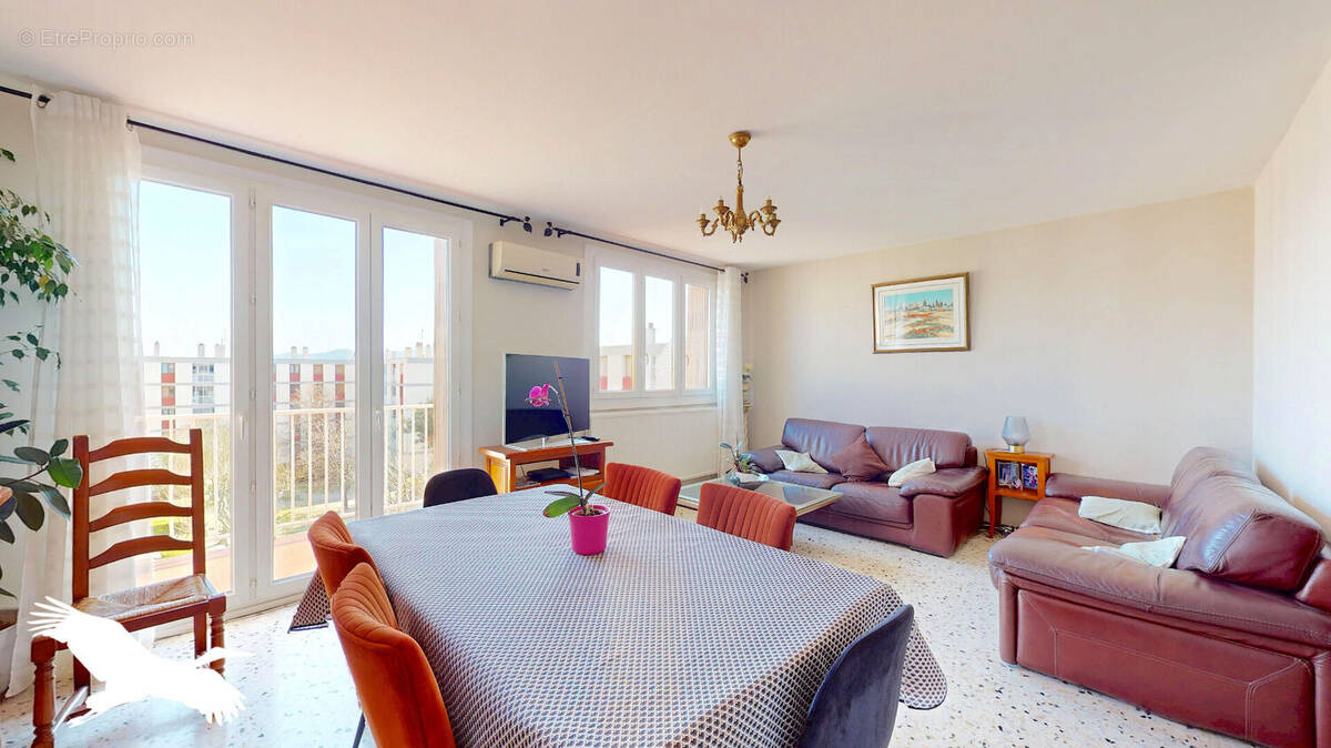 Appartement à MARSEILLE-13E