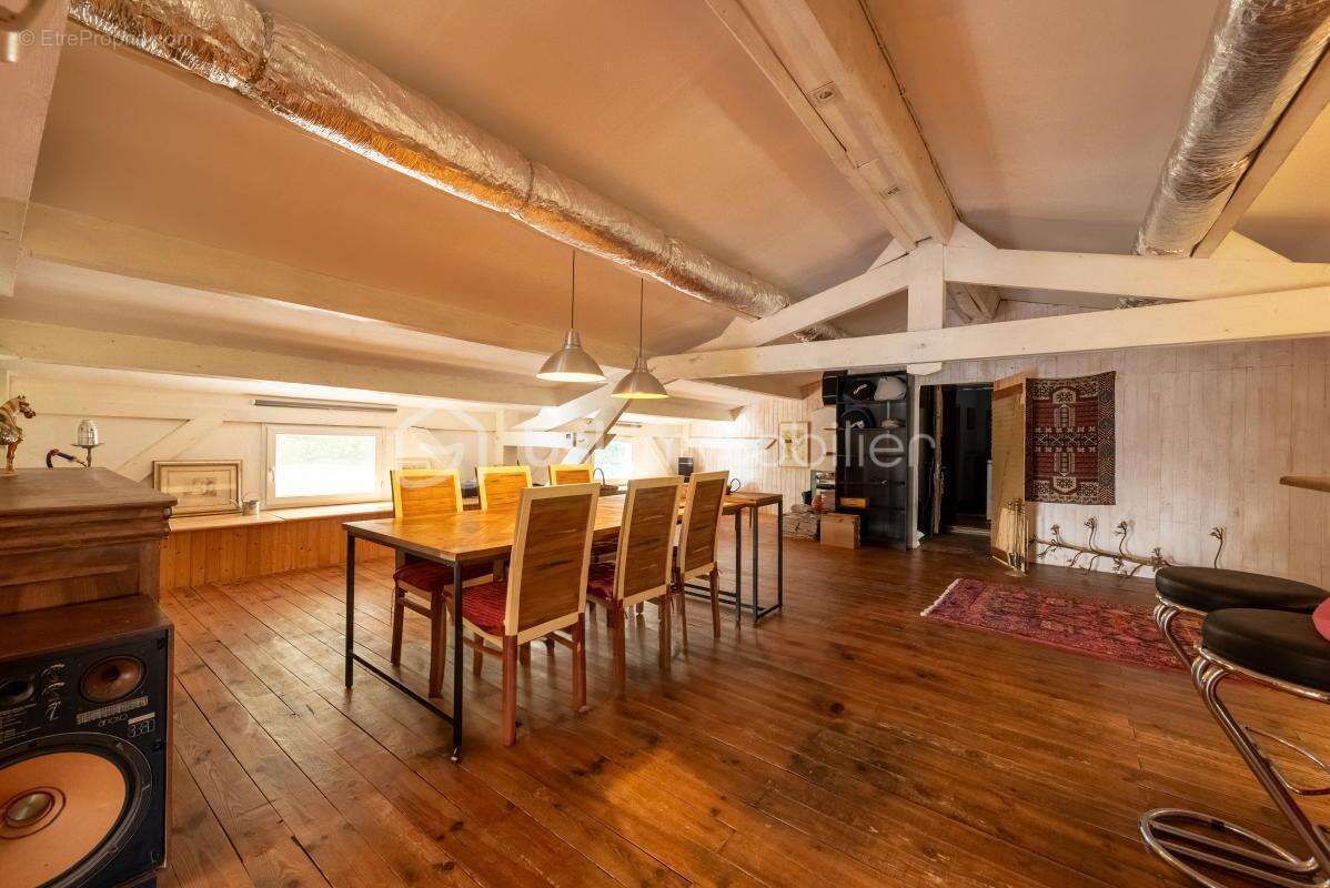 Appartement à FAYENCE