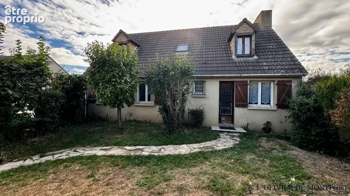 Maison à HOUDAN