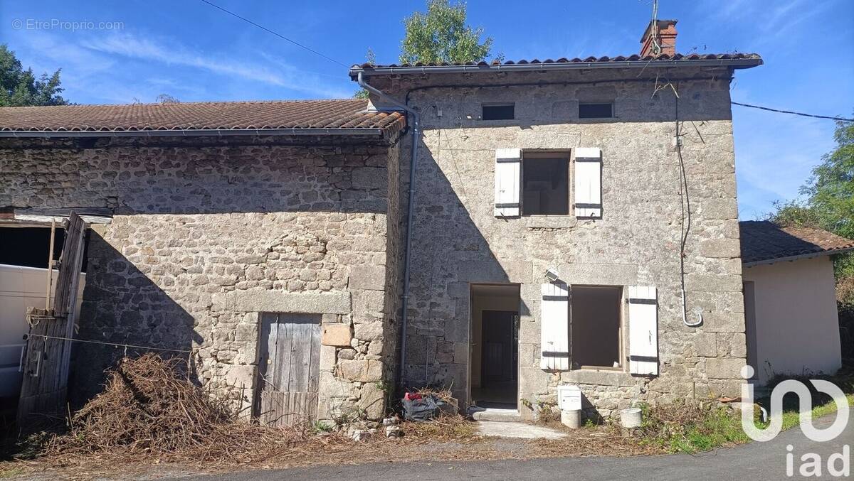 Photo 1 - Maison à COMPREIGNAC