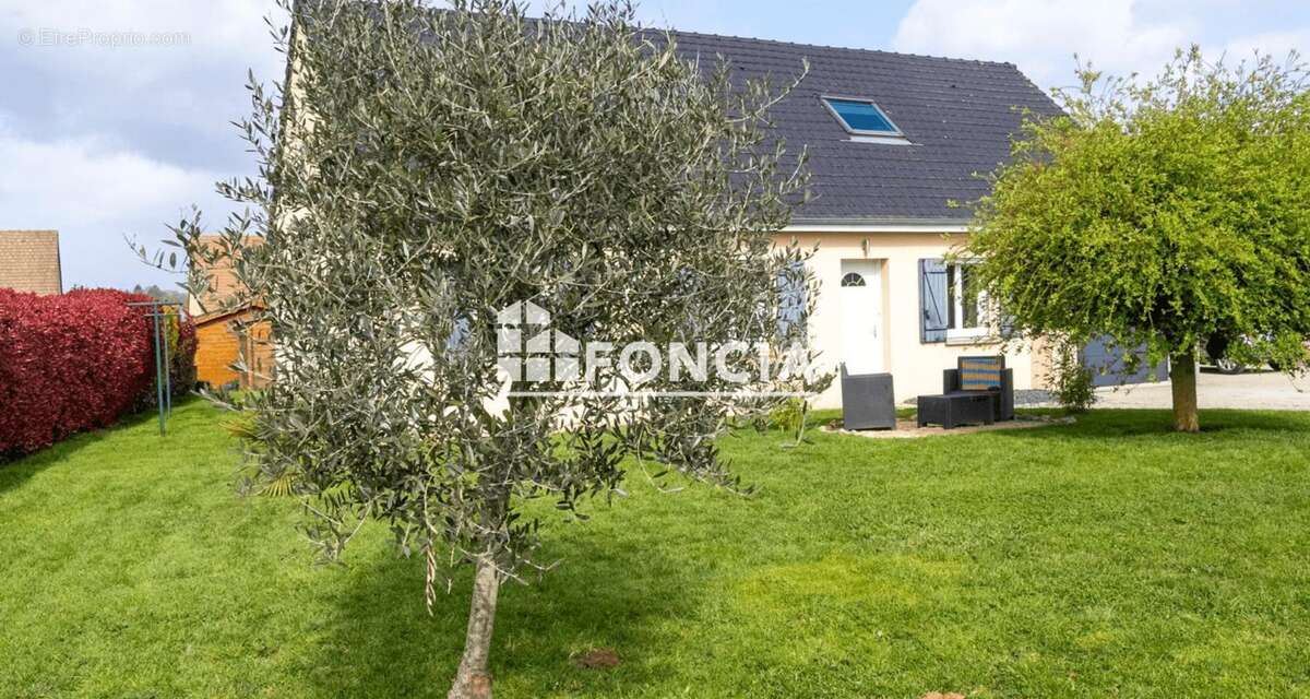 Maison à LOUE