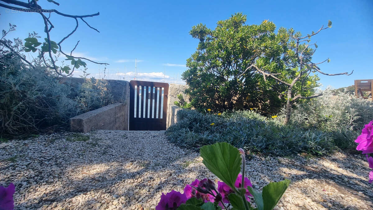 Appartement à HYERES