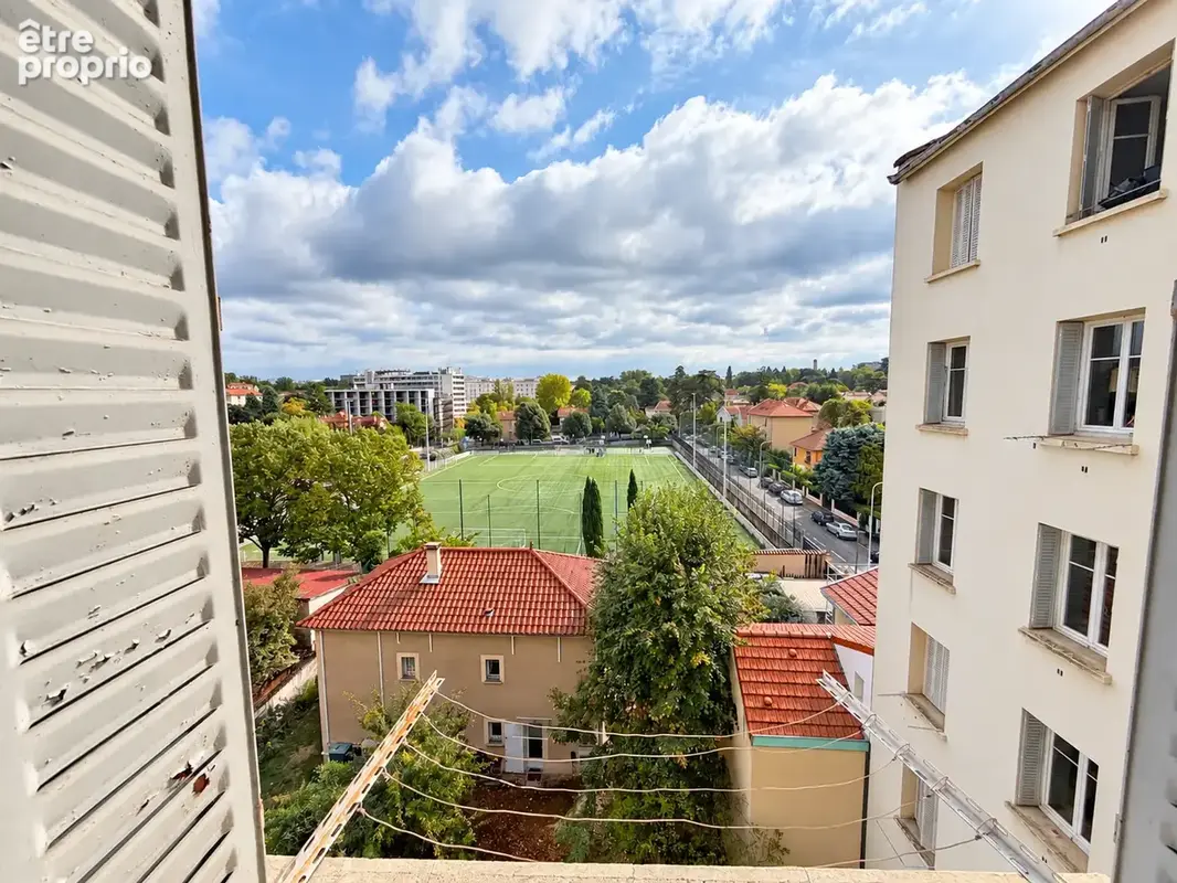 LYON 3ᵉ   Appartement 4 pièces traversant   78 m2   4ᵉ étage avec ascenseur - photo 2