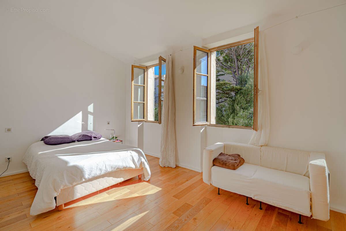 Maison à MARSEILLE-7E
