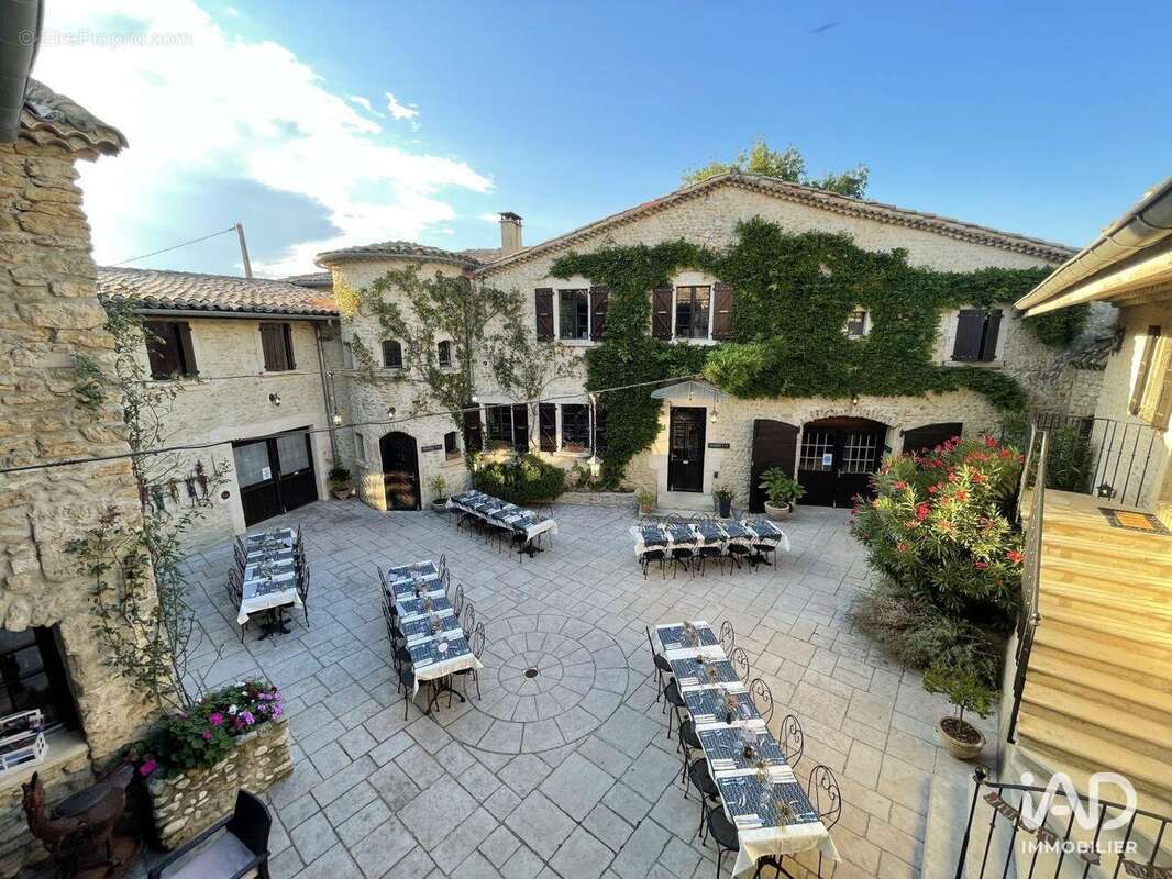 Photo 5 - Commerce à CHABRILLAN