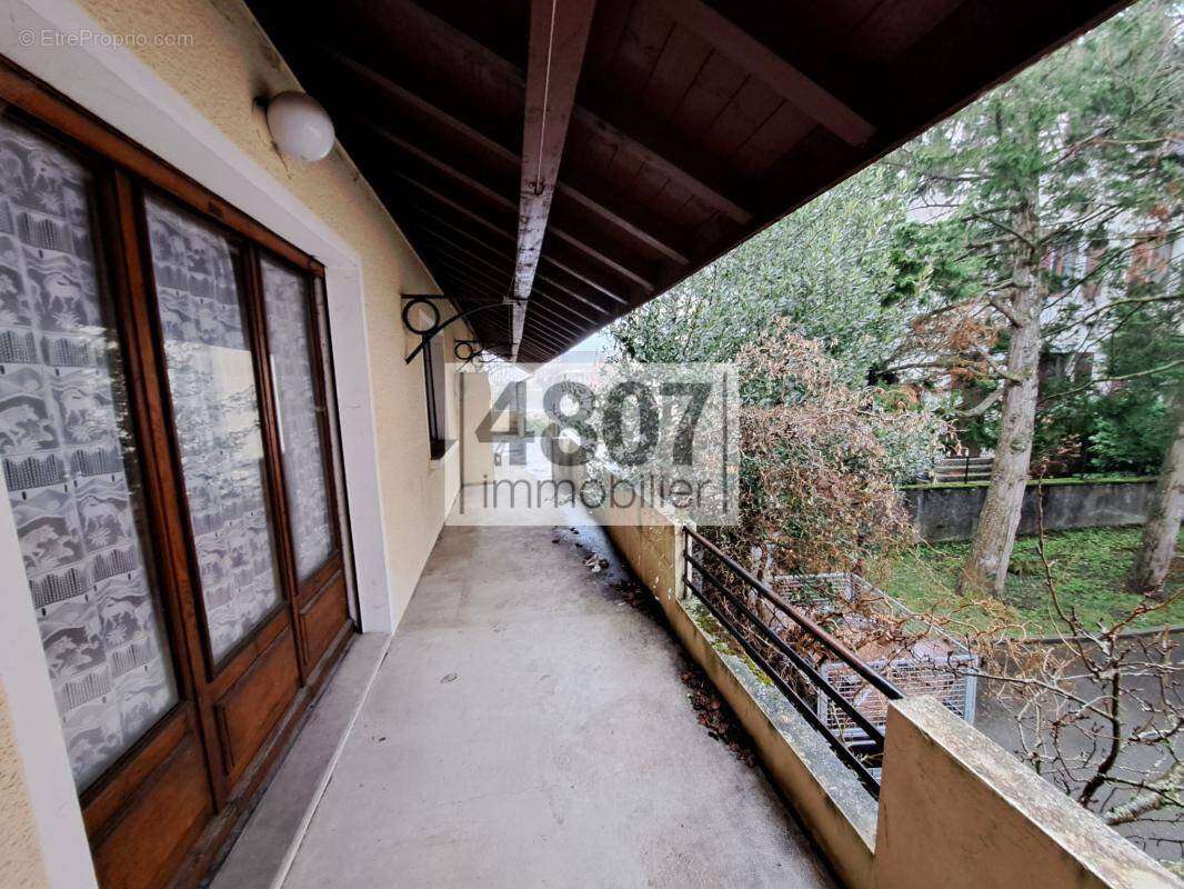 Maison à MONNETIER-MORNEX