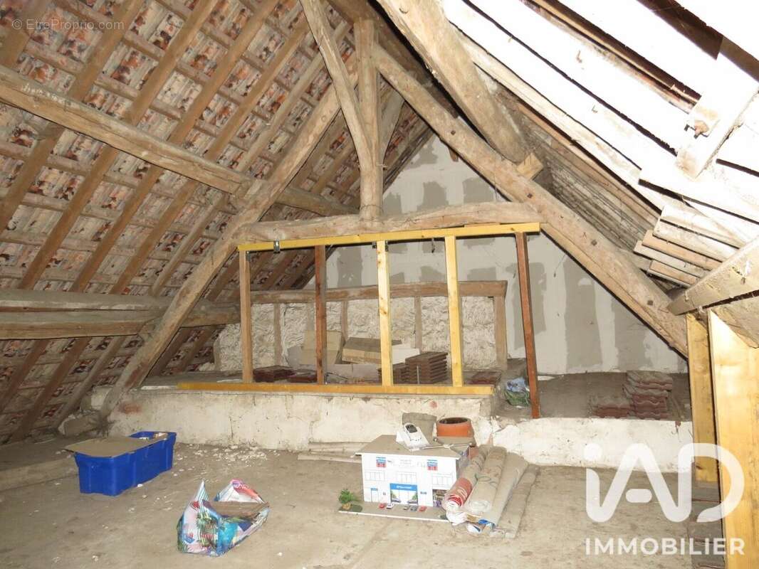Maison 137 m² à Monneville  - photo 6