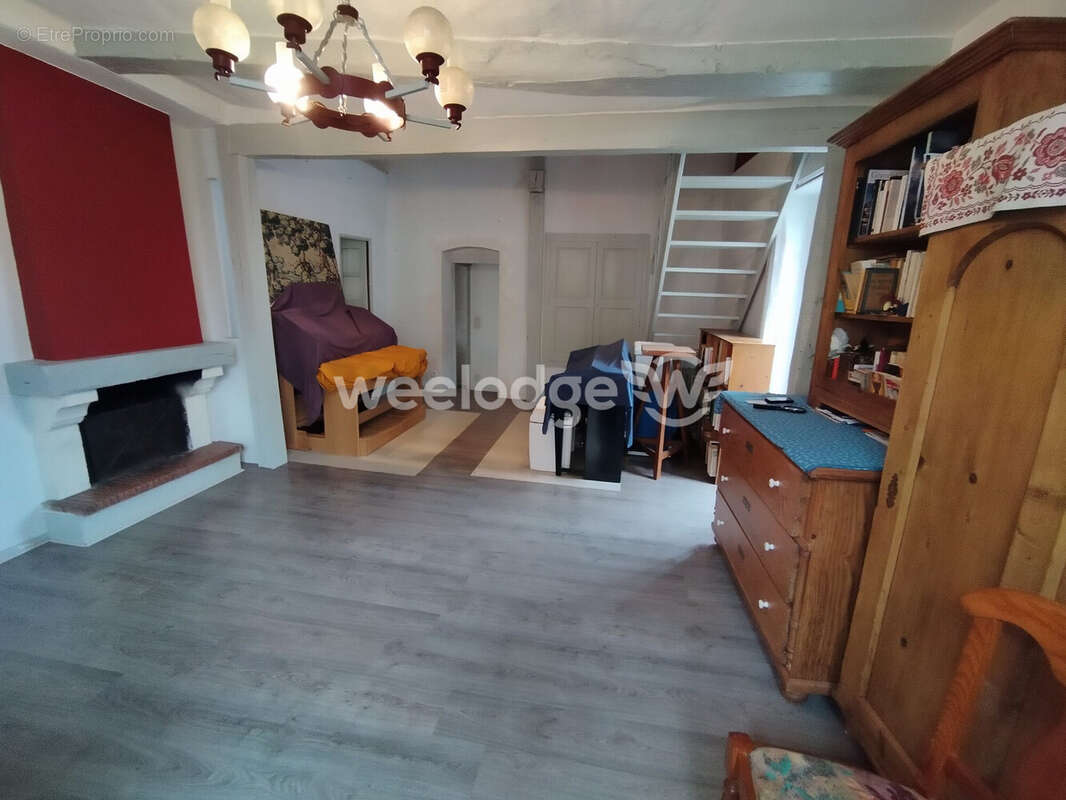 Maison à ANGLES-SUR-L&#039;ANGLIN