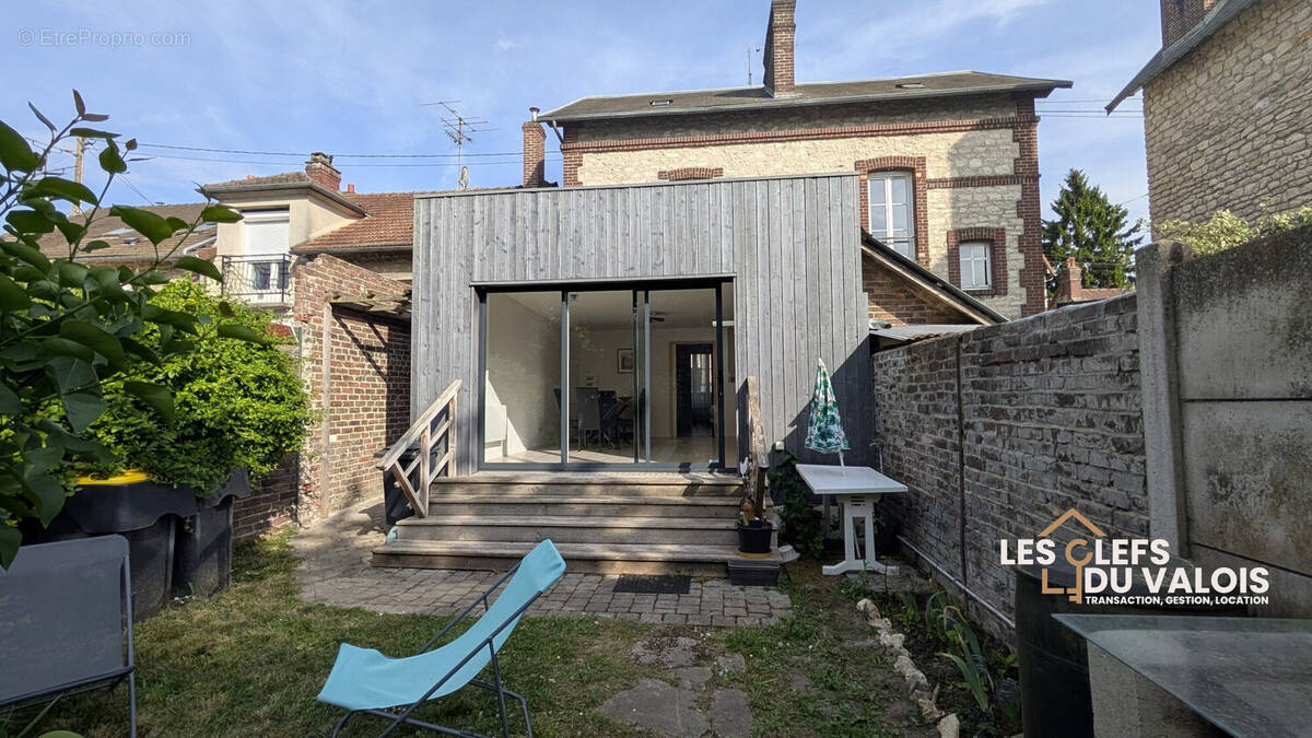 EXTERIEURS - Maison à CREPY-EN-VALOIS