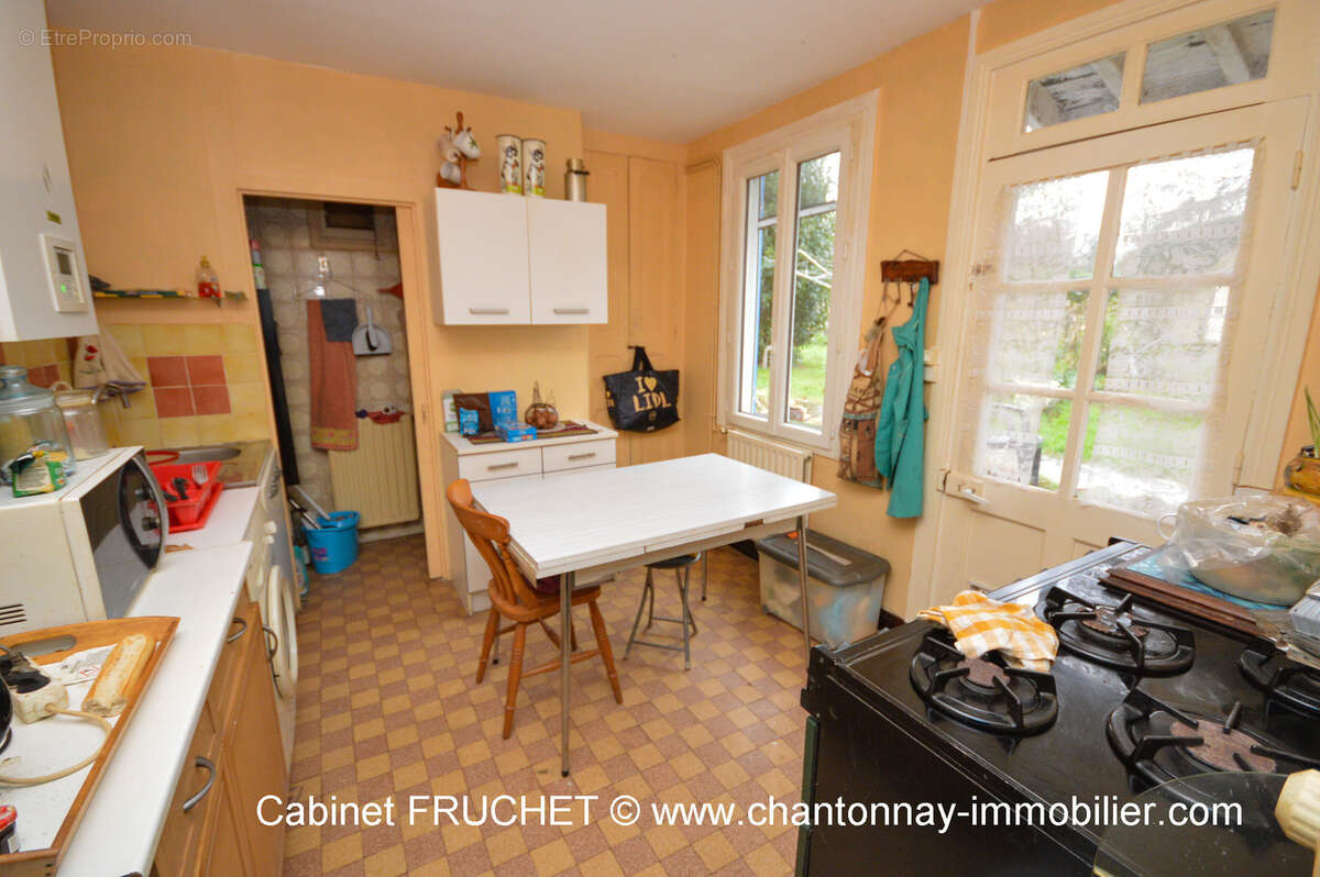 Maison à BAZOGES-EN-PAREDS