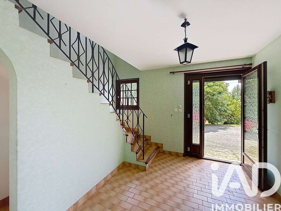 Photo 2 - Maison à ALBON