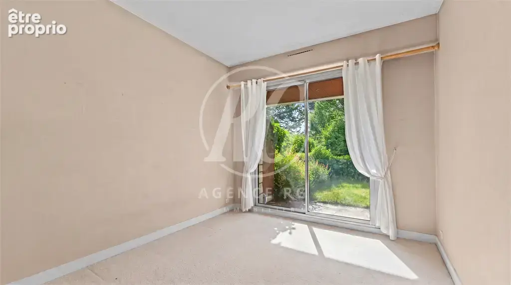 Appartement 4 pièces 83 m² à vendre à Garches (92380) - photo 3