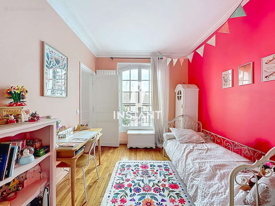 Appartement à SAINT-MAUR-DES-FOSSES