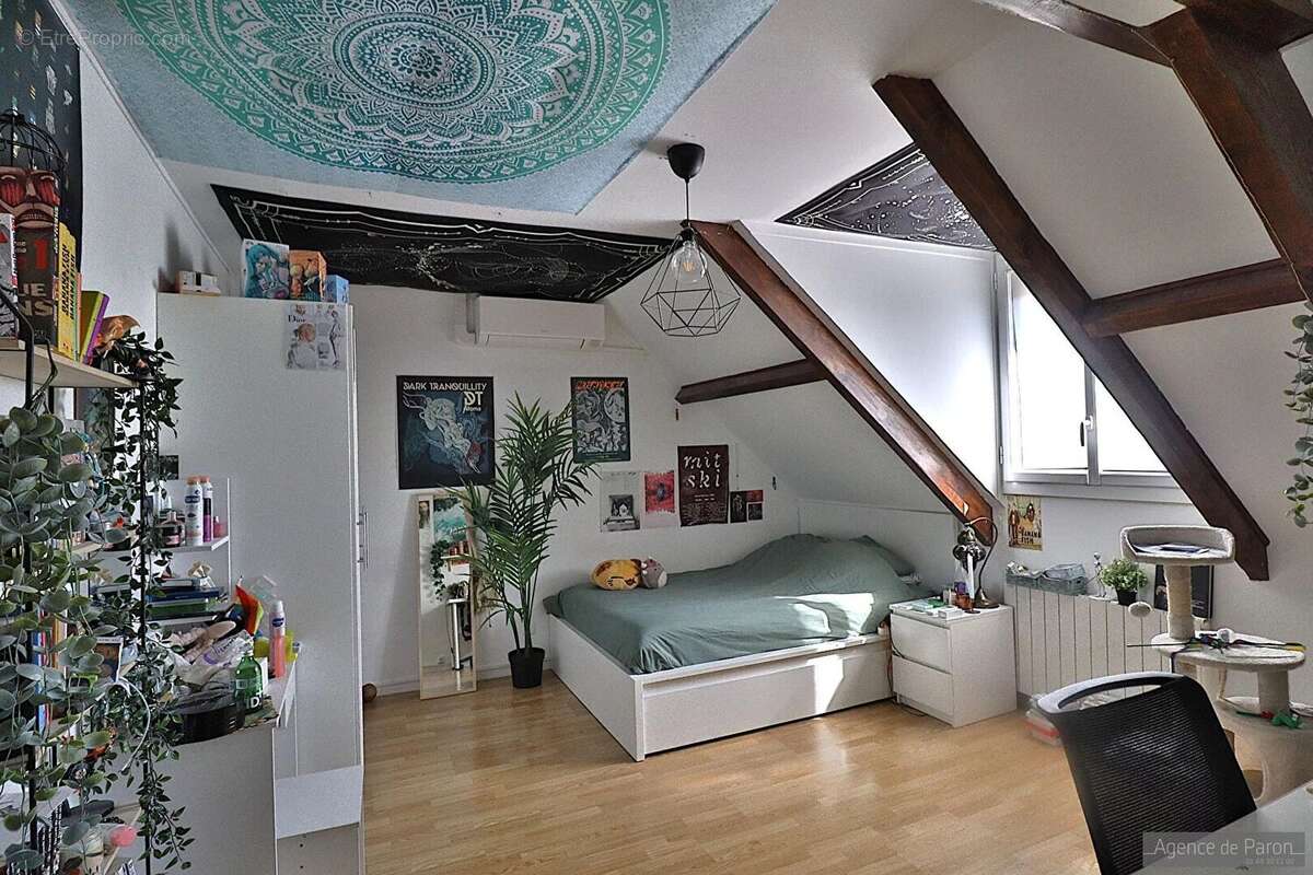 Maison à VERRIERES-LE-BUISSON