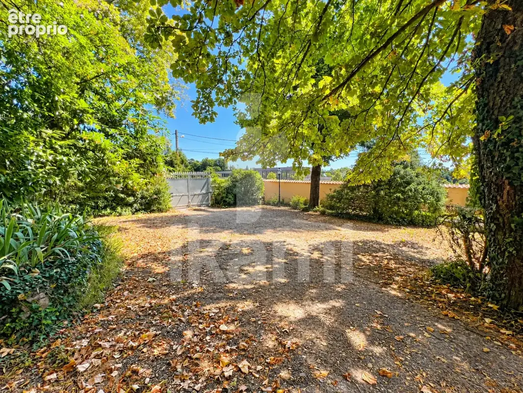 Terrain 400 m2 - dans un écrin de verdure ! - photo 1