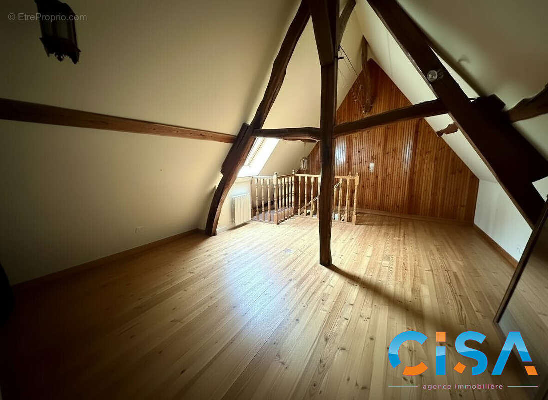 Maison à NEUILLY-EN-THELLE