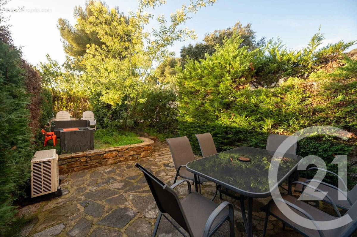 Appartement à BORMES-LES-MIMOSAS